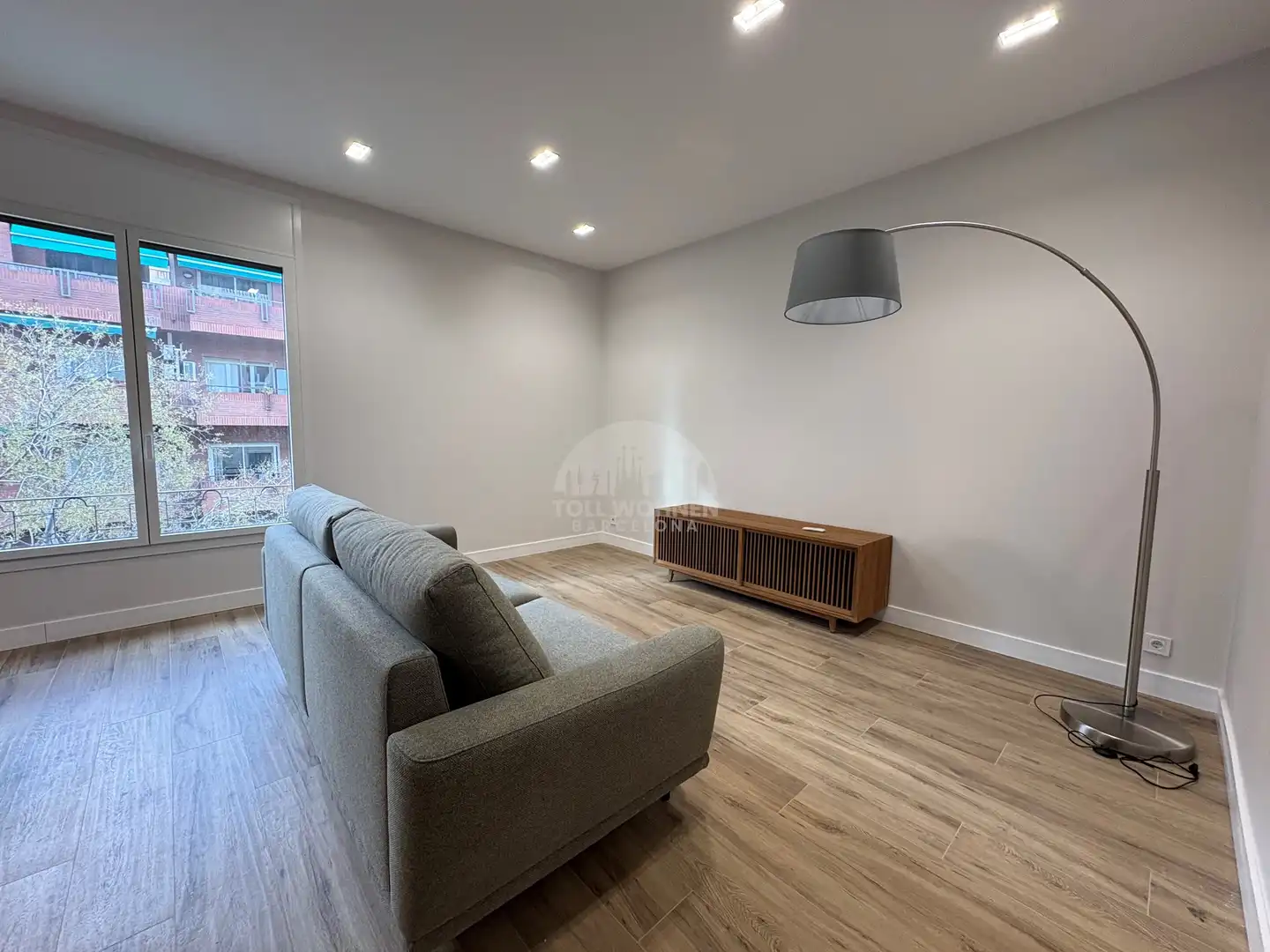 Piso em La Nova Esquerra de l'Eixample — foto 3
